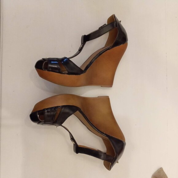 Charlotte Russe Black T Strap Sandals Wedge Heels Cap Toes Shoes Y2K VTG size 8 - Picture 3 of 8